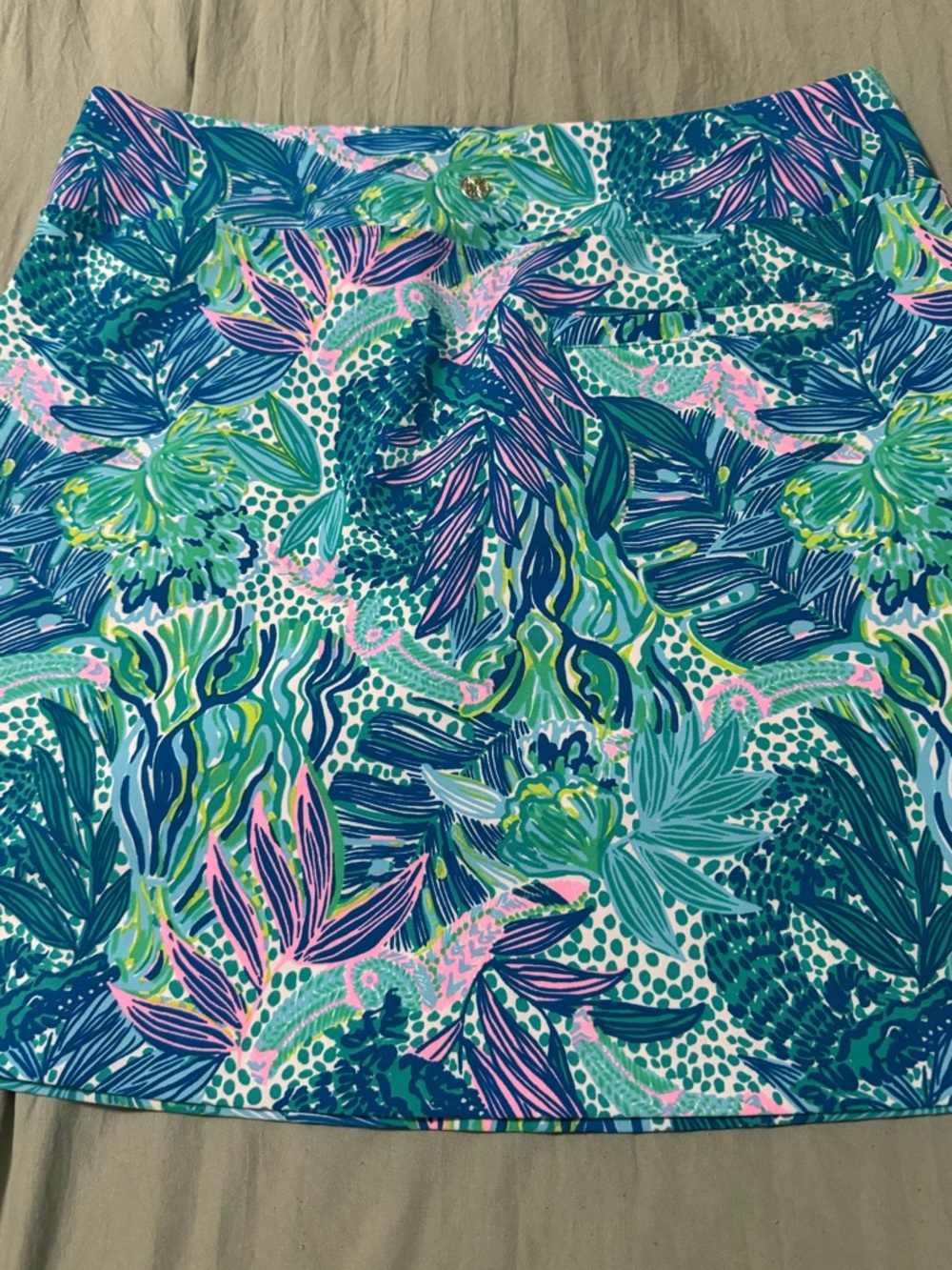 Lilly Pulitzer Monica Skort in "Botanical Green Holiday In The Sun". Size 10 - Picture 2 of 7